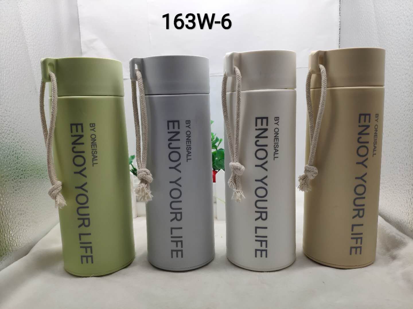New simple and portable plastic shell glass and water cup, heat-resistant and shockproof, customizable logo undefined