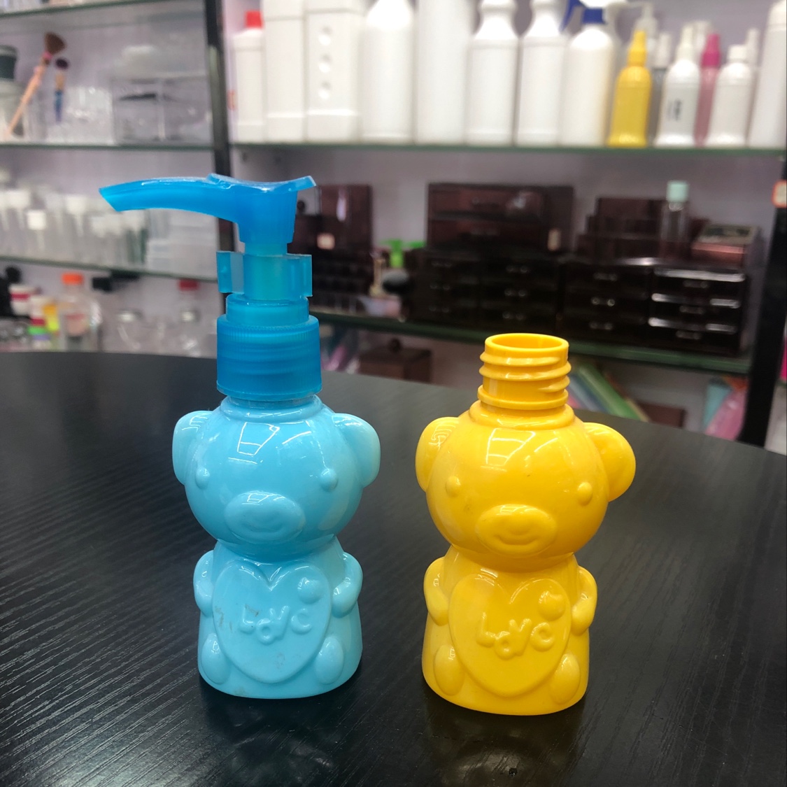 Cartoon - shaped hand - washing bottle thumbnail