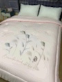 Reed embroidered winter quilt 200x230 details Picture