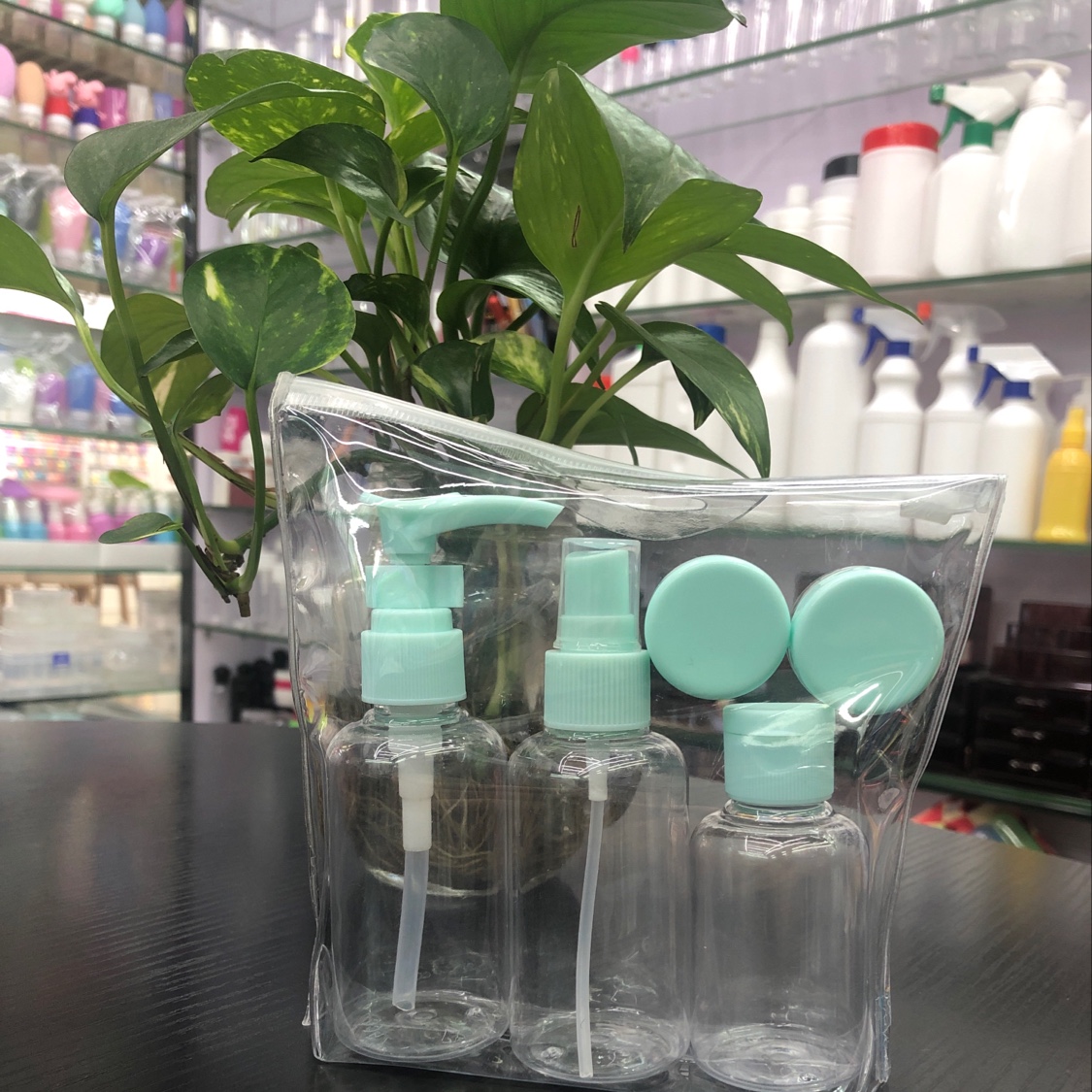 A 5-piece 75ml travel package thumbnail