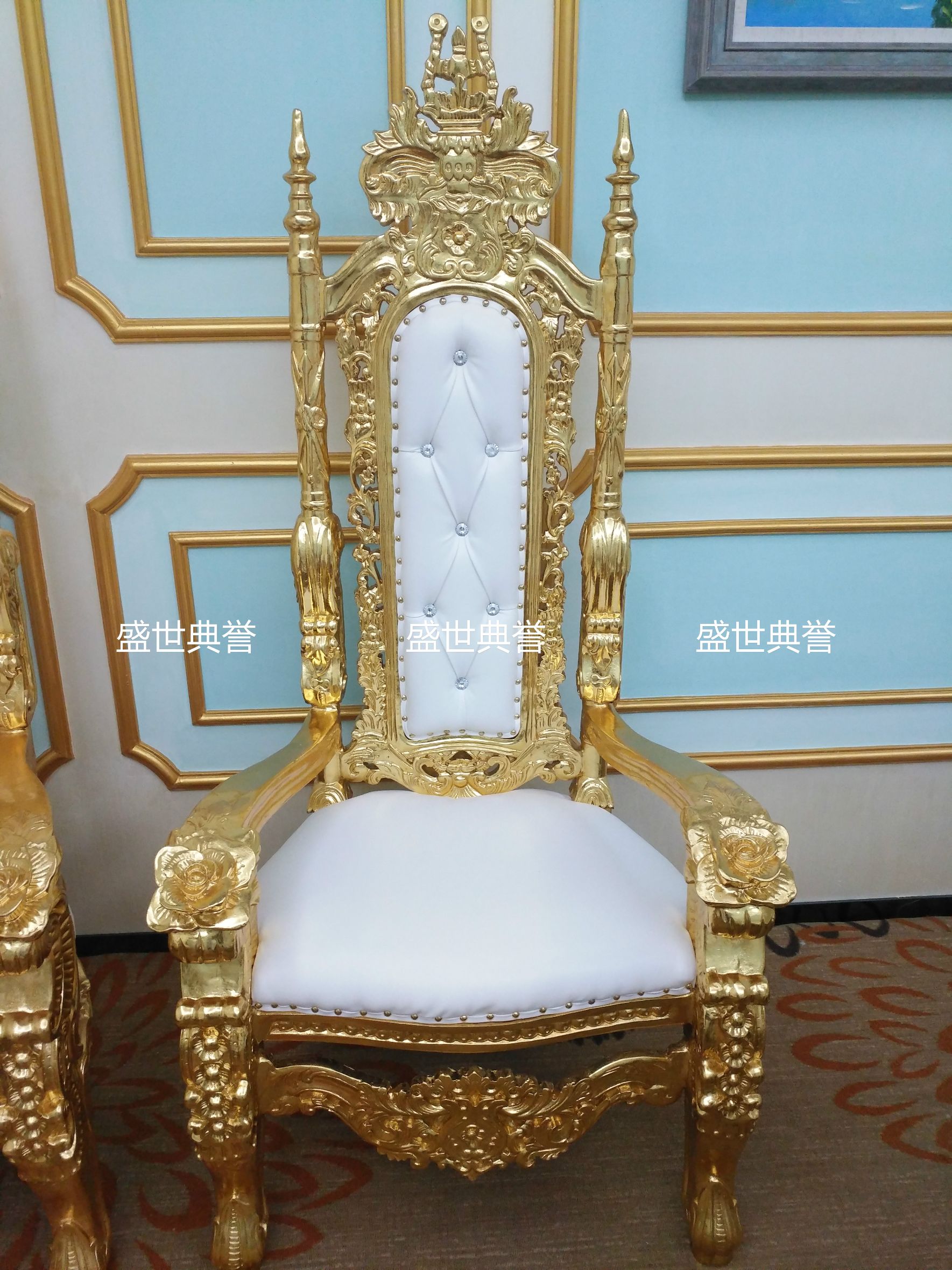 义乌外贸厂家专业定制形象椅国王椅实木雕花婚礼沙发高靠背贵宾椅详情图1