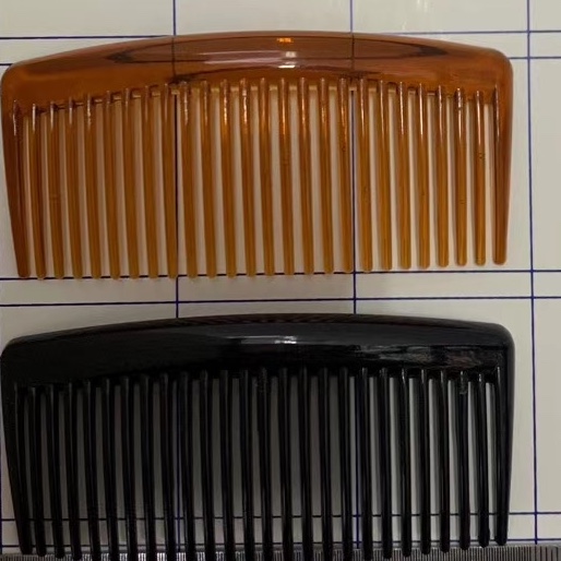 A 26-tooth hair comb