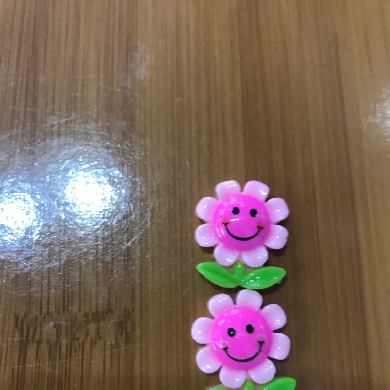 Leaf smiley flower