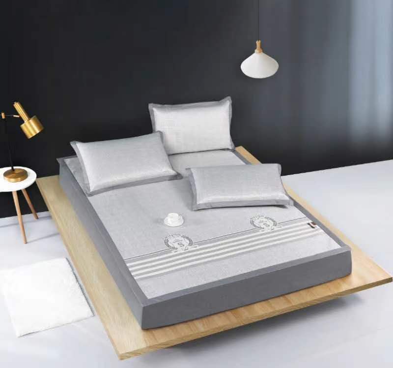 ثلاث قطع من الثلج Specification image