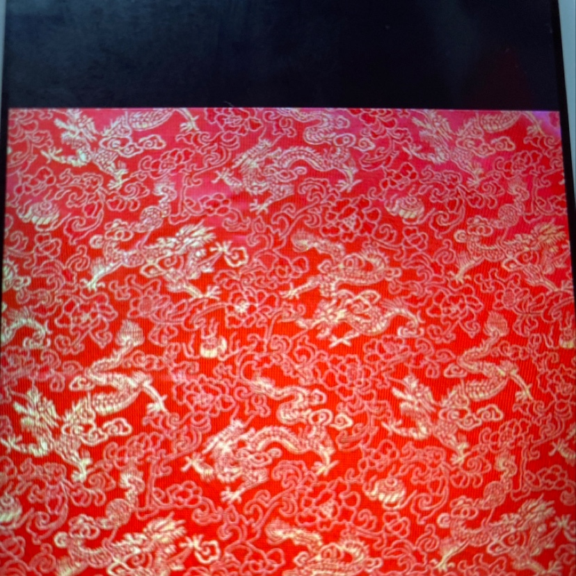 Jacquard chino del dragón de oro rojo con patrón de dragón