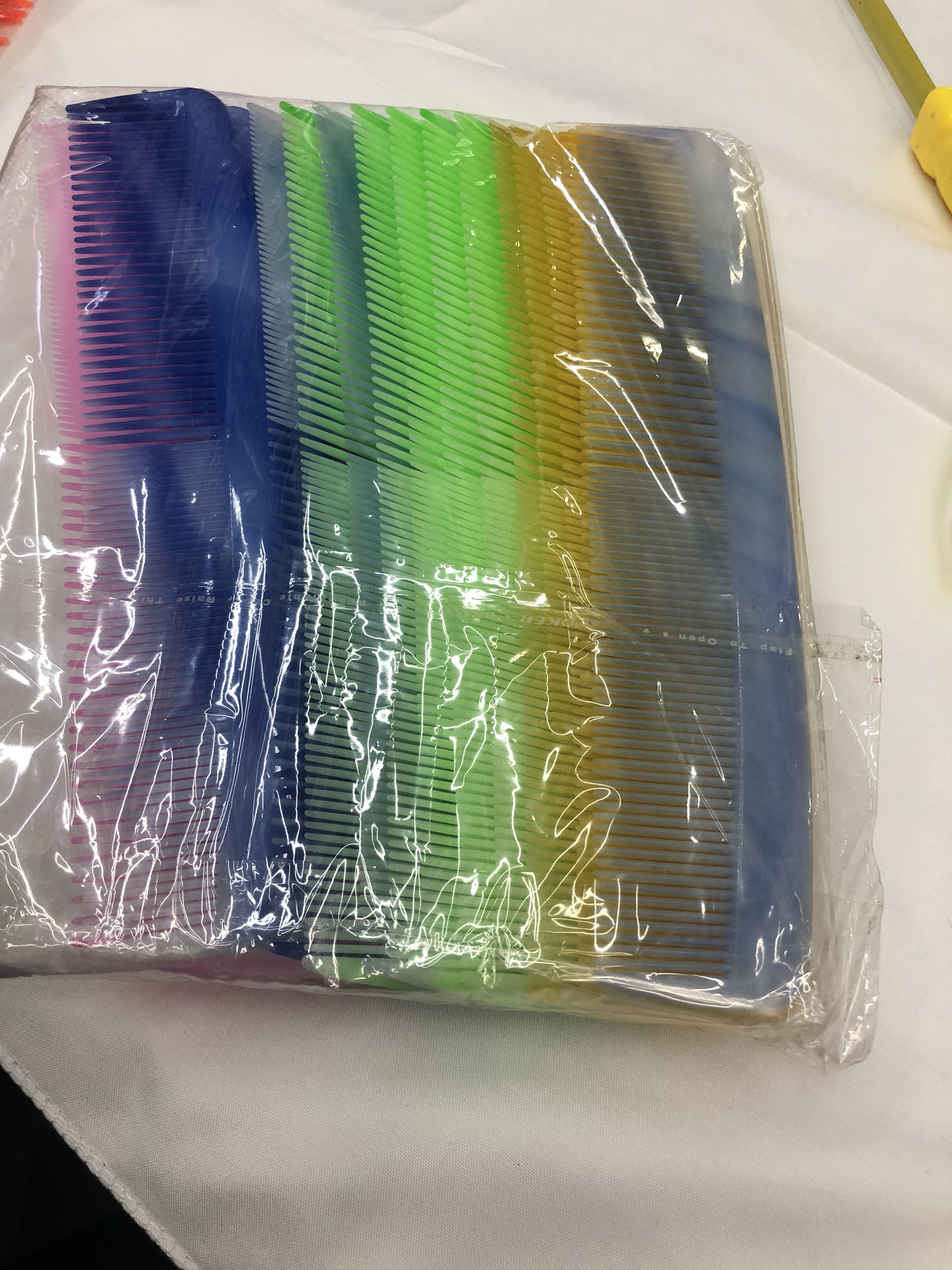 DC23厂家直销塑料梳子 扁梳子 外贸热销梳子 粗密梳子详情图6