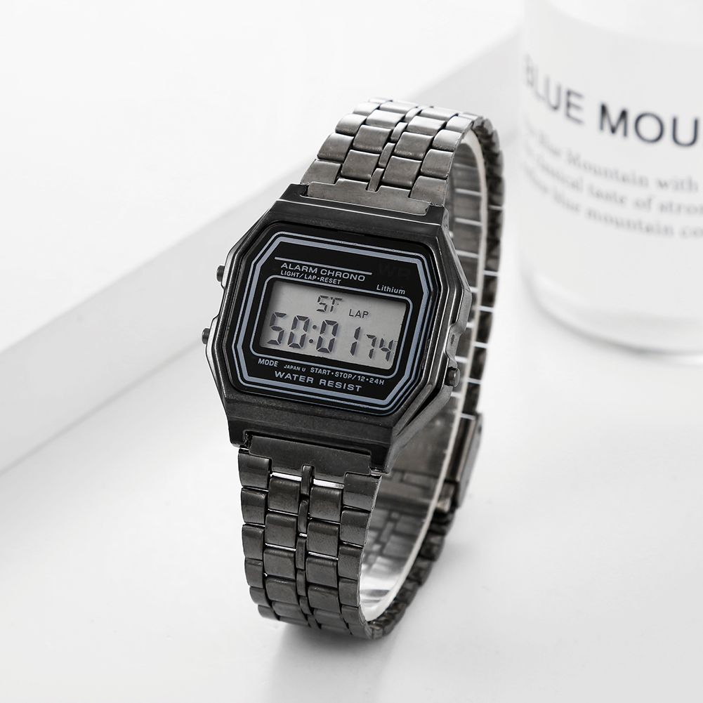 Square electronic watch detail image 7