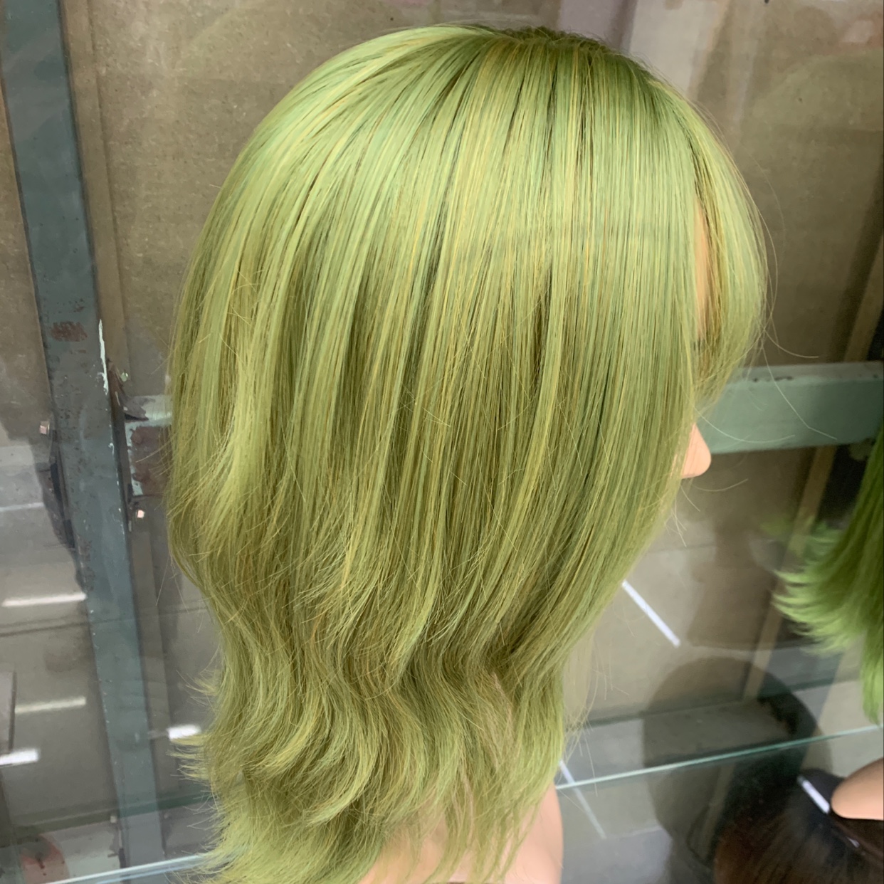 Custom-made and wholesale European and American fashion wigs for women, high-temperature silk simulation scalp cosplay wigs Specification image