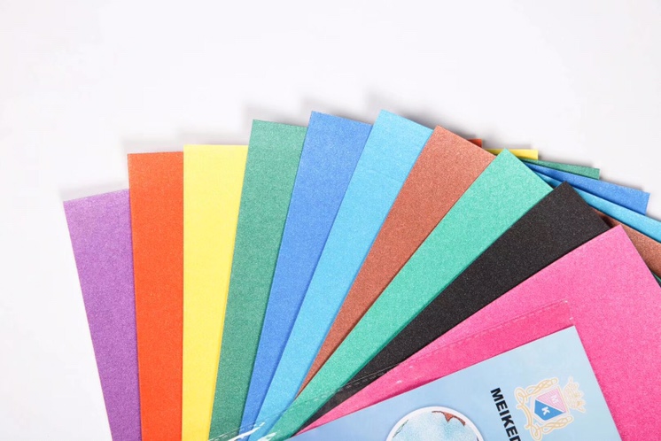 The color sand paper