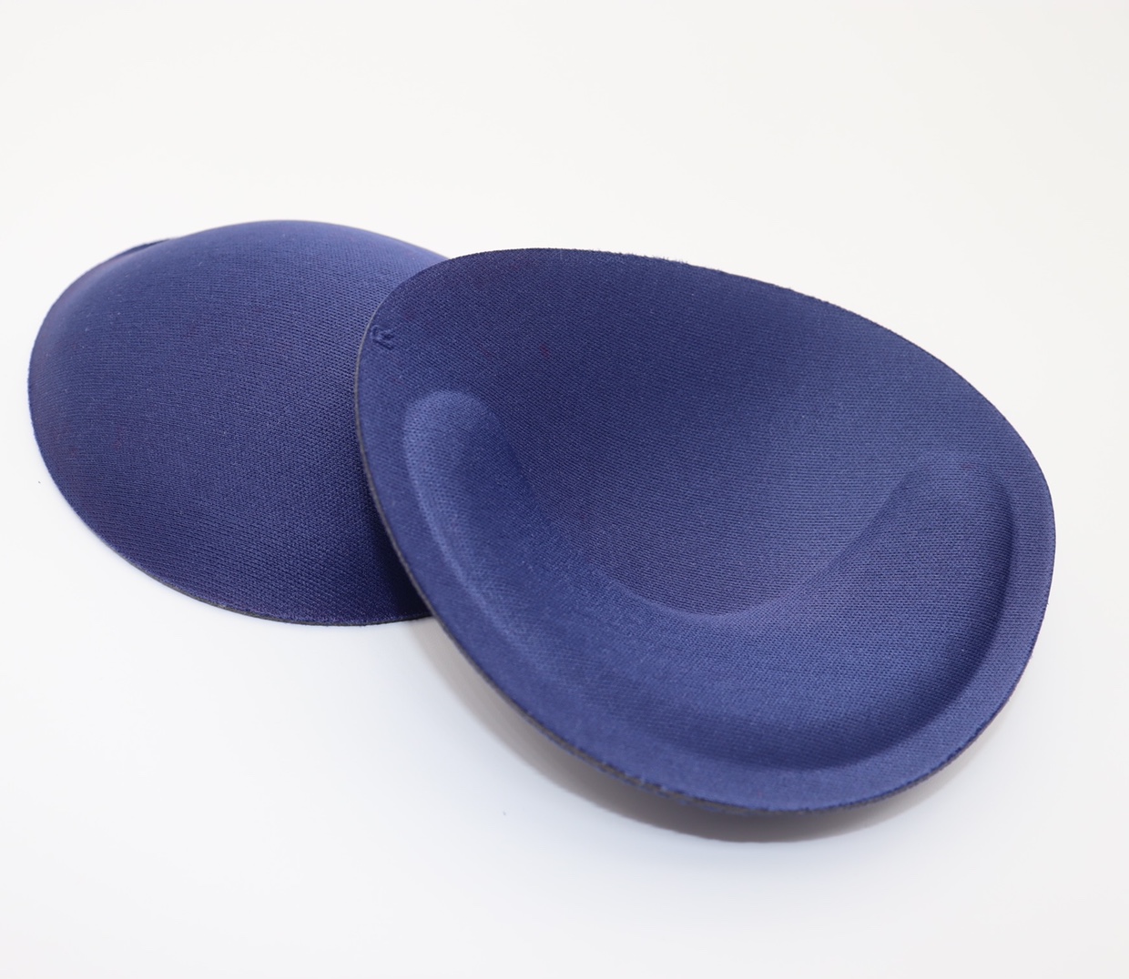 厂家直销高品质舒适服装辅料椭圆型按摩罩杯详情图6