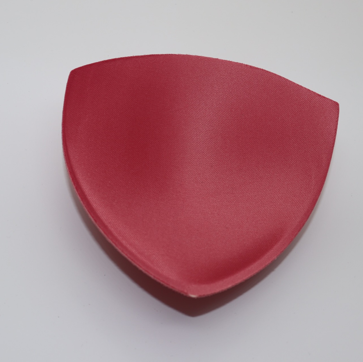 厂家直销高品质舒适服装辅料三角按摩AB罩杯细节图