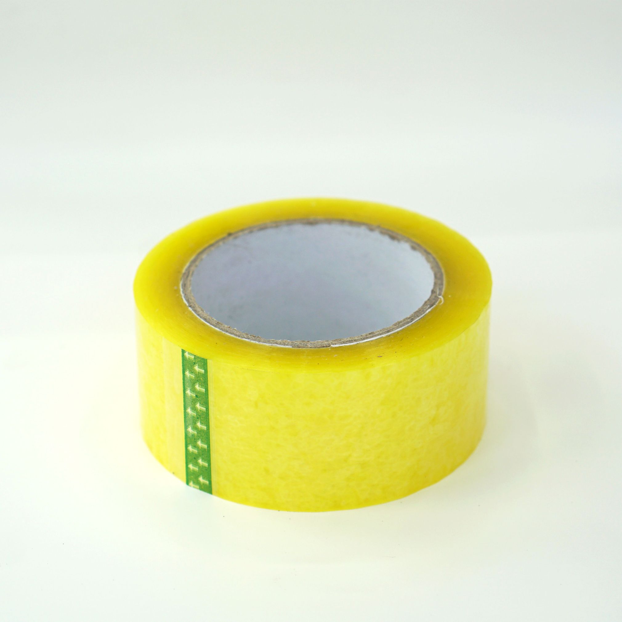 Factory direct sales of 100-meter transparent sealing tape and express packing strap. High adhesion, strong toughness and not easy to break. Wholesale price of 52U Application Scenario