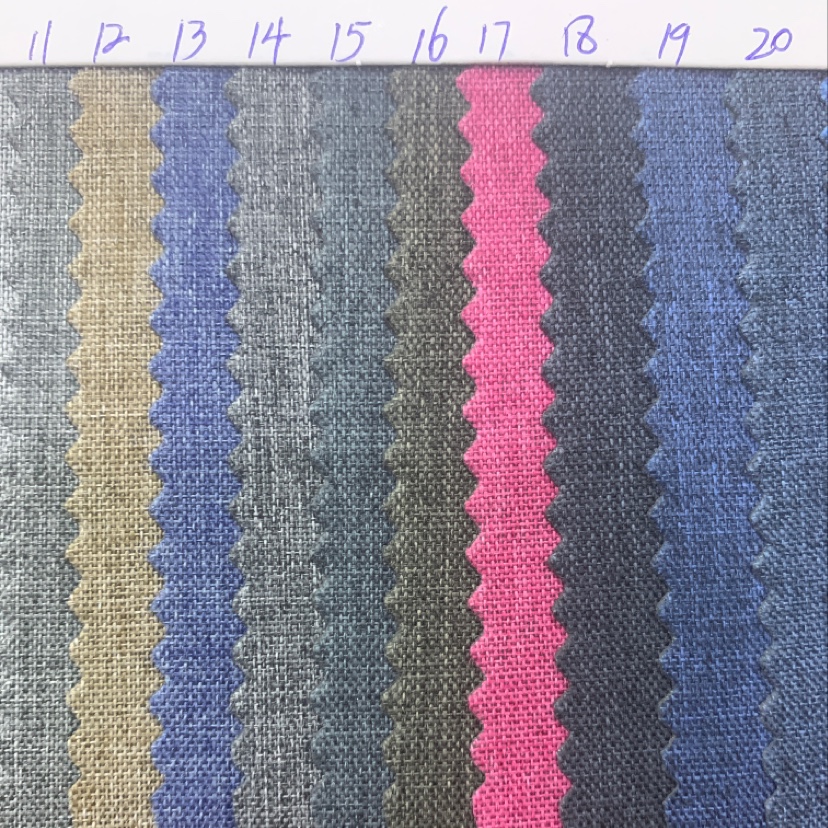 pvc厂家直销热销新款皮革大量现货高中低档箱包沙发鞋材面料300D舞龙布pvc防水产品图