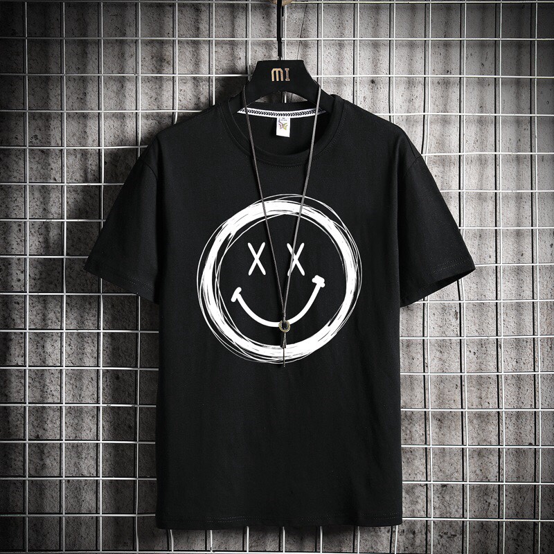 Black men's short-sleeved shirt