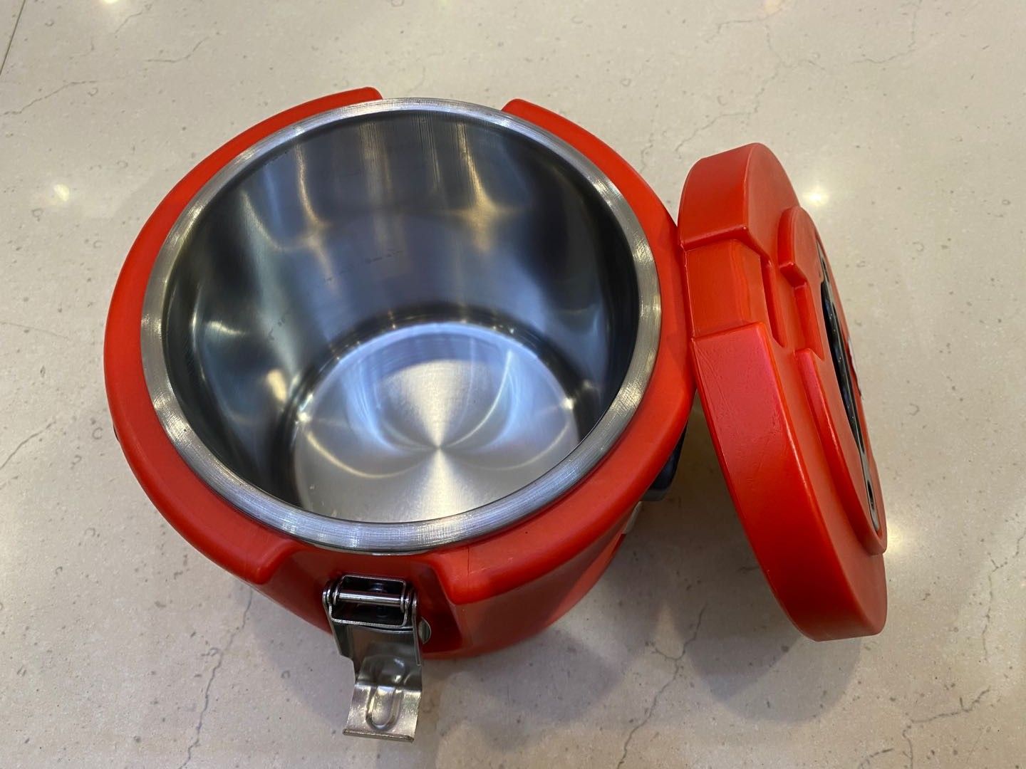 The 4L stainless steel insulated rice bucket can be kept warm for up to 48 hours details Picture