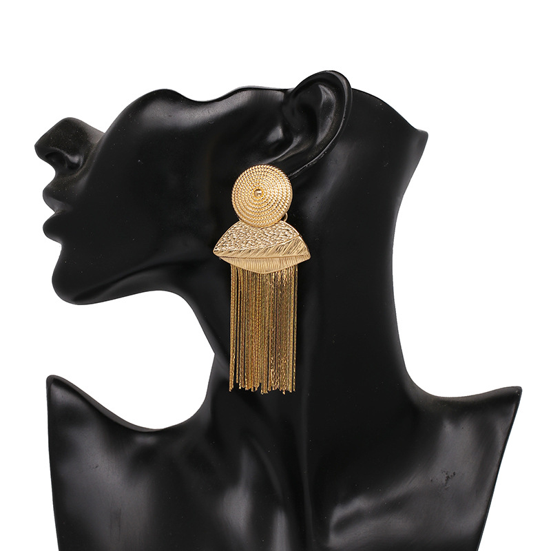 New metal tassel earrings sell well on cross-border e-commerce, and the European and American style earrings sell well thumbnail