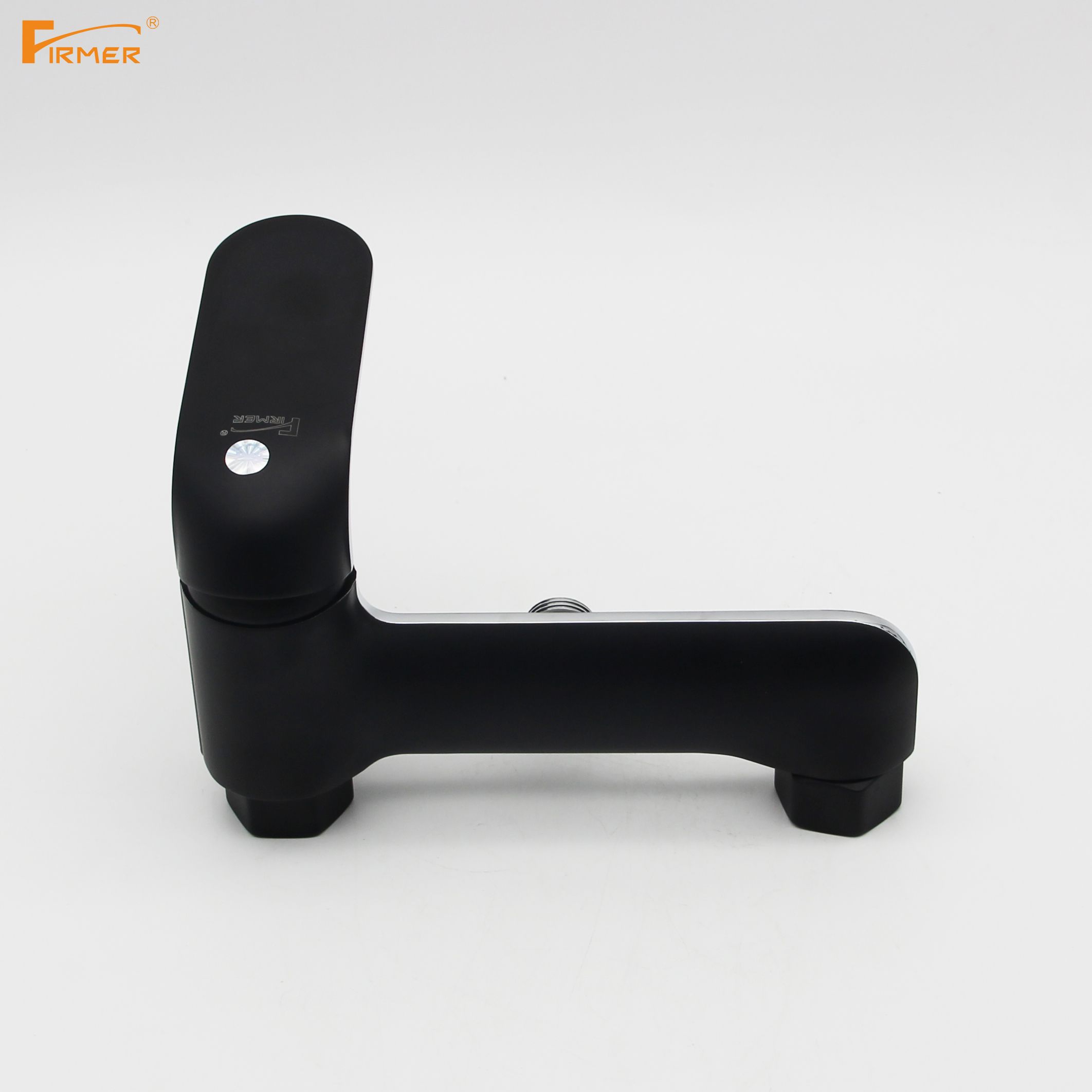 FIRMER Black shower faucet bathroom switch Hot and cold shower faucet Bath electric water heater Application Scenario