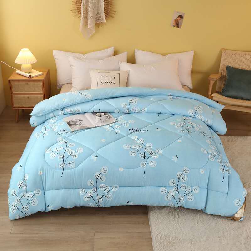 Soft Printed Winter Quilt details Picture