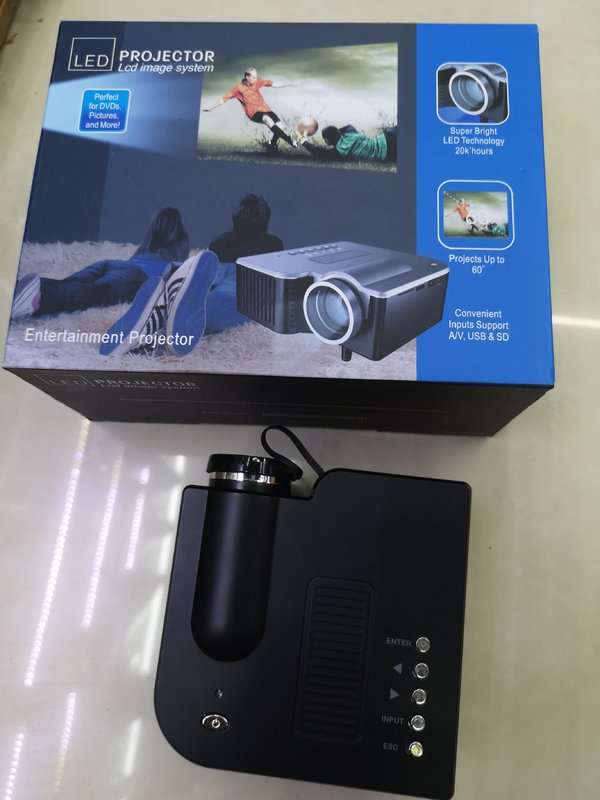 The projector has a clear effect and is suitable for both office and home use detail image 2