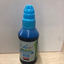 EPSON桌面打印机添加尖嘴瓶墨水浅蓝色