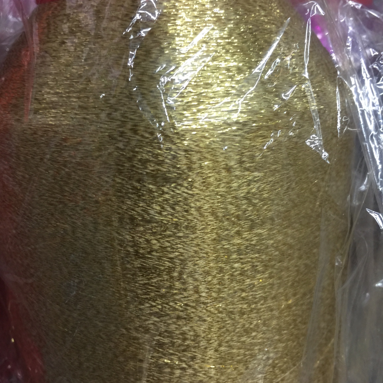 Extra fine gold and silver nylon and polyester, single package, double package, embroidery thread, uses (stockings, underwear, gloves, scarves, hats, wool yarn, headbands, etc.) 28D gold