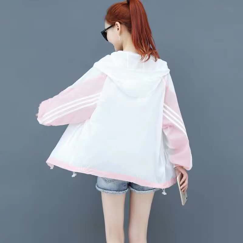Women's hooded sunblock short style with white powder thumbnail