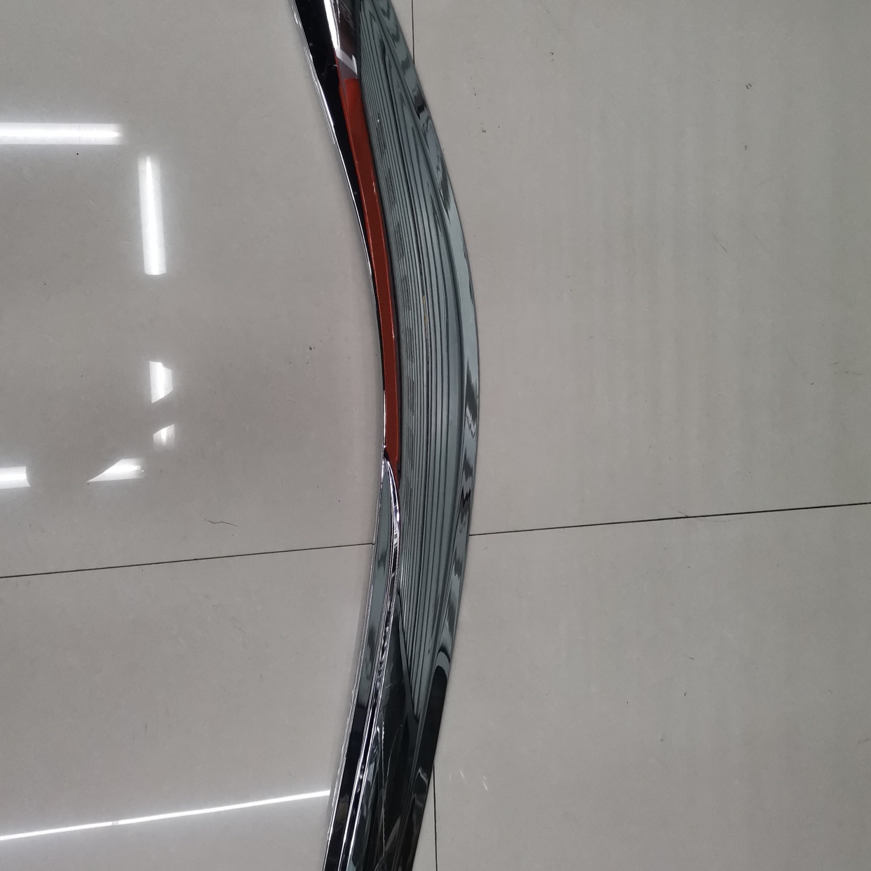 Glossy rain shield