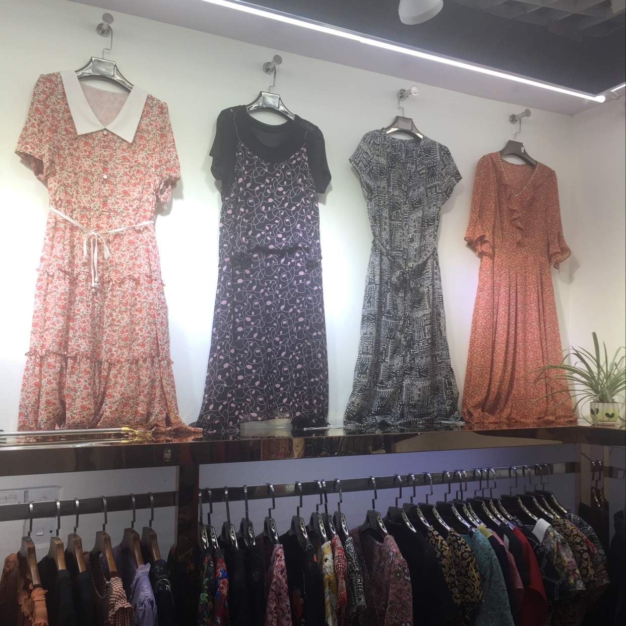 Ai Anqi describe pic - 5