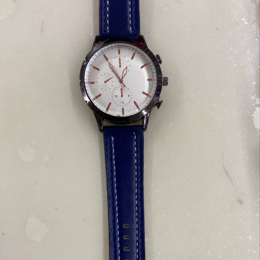 Classic and fashionable 21 Men's leather strap watch Specification image