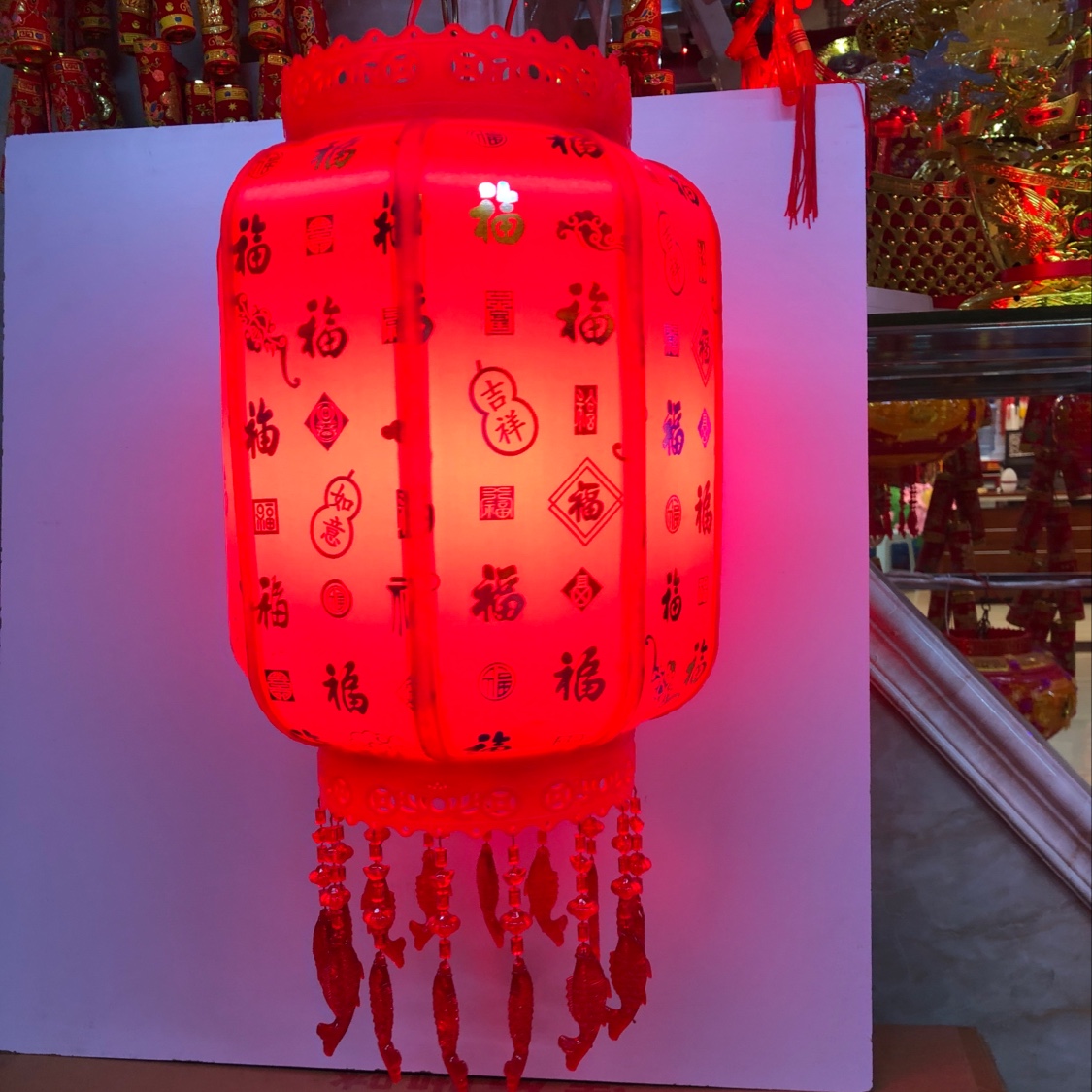 2021 New style factory direct sales wholesale rotating winter melon lanterns, festive wedding and festival supplies. Moving into a new home