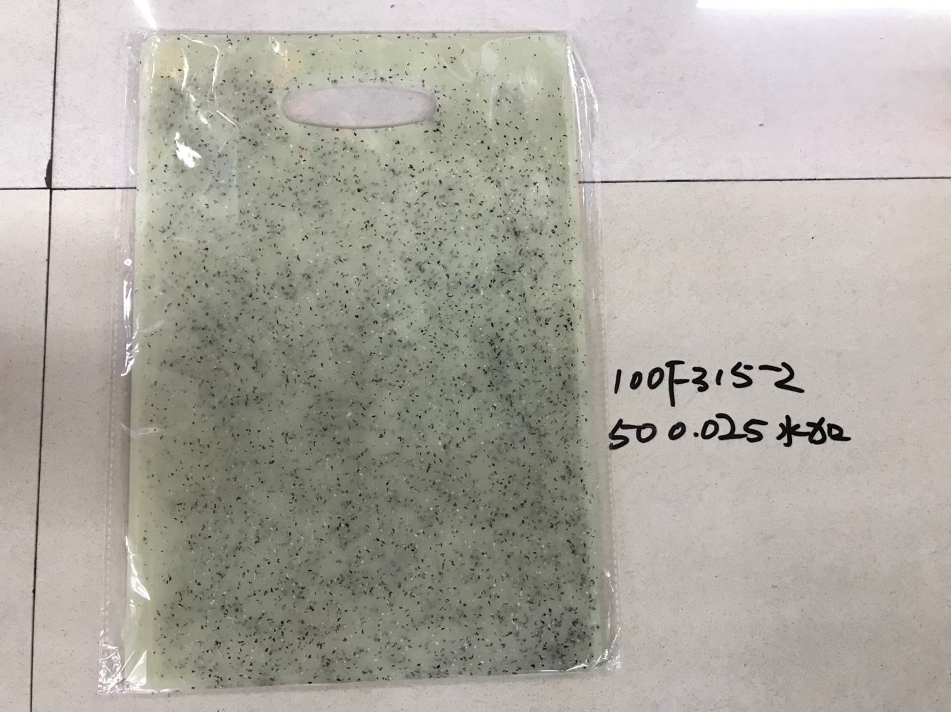 100F315-2 Plastic cutting board melon and fruit vegetable cutting board