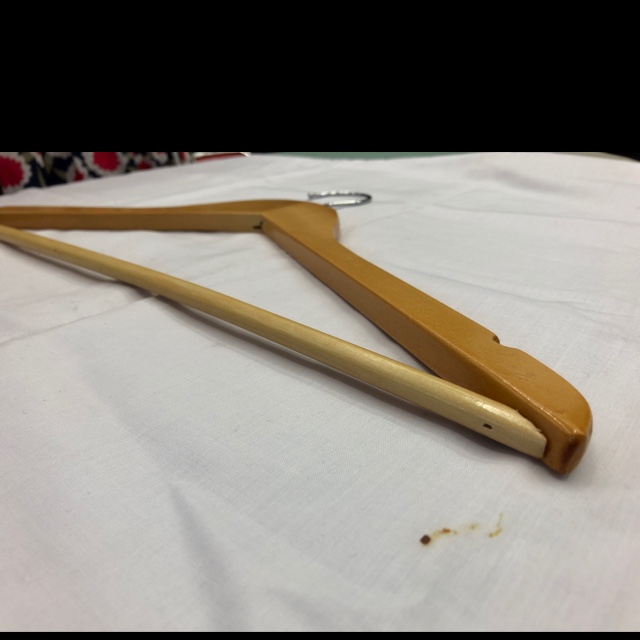 木制衣架细节图