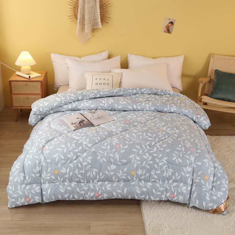 Soft Printed Winter Quilt full figure