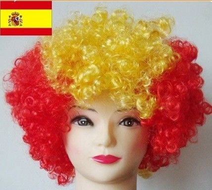 A Spanish football fan blew up his wig pic 1