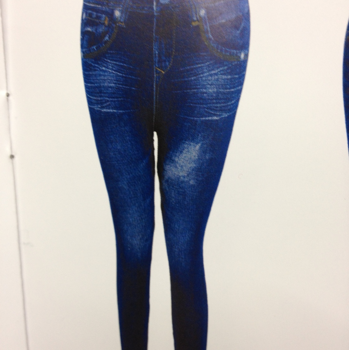 Jeans with seamless bottoms thumbnail