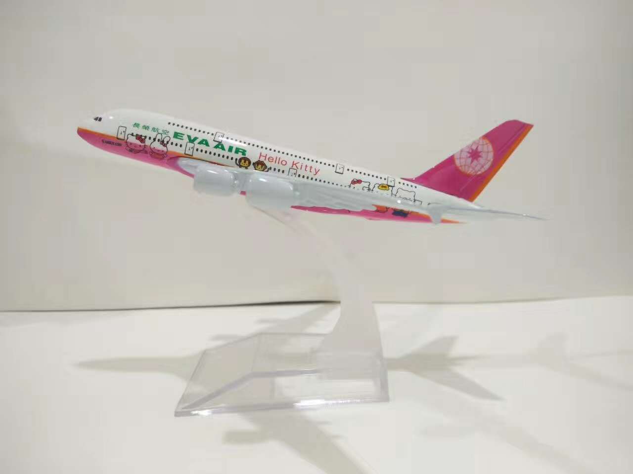 Aircraft model (14CM Eva Air China KT Pink Colour Painting machine alloy aircraft model)
