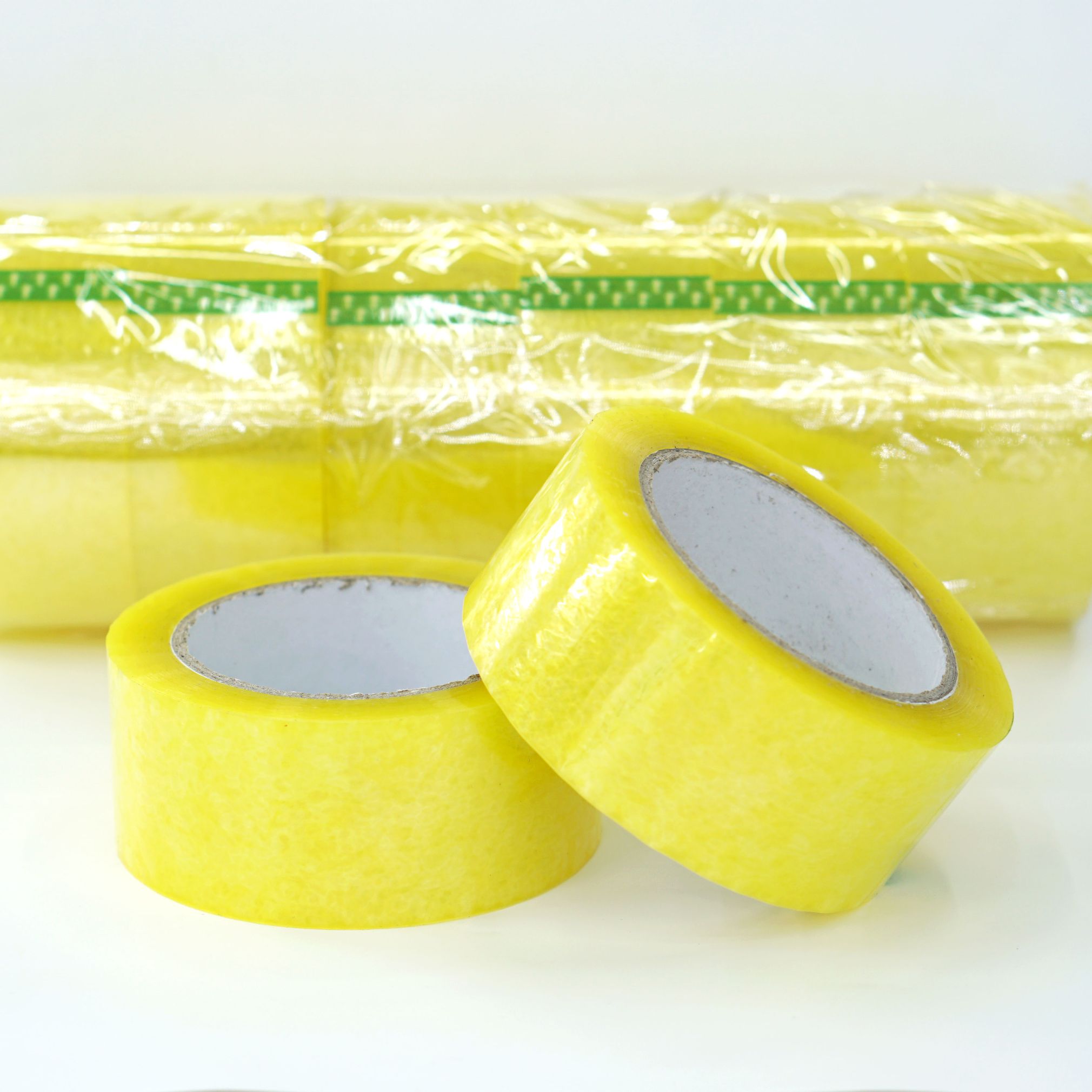 Factory direct sales of 100-meter transparent sealing tape and express packing strap. High adhesion, strong toughness and not easy to break. Wholesale price of 52U details Picture