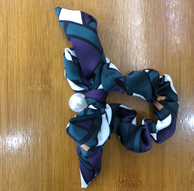 Chiffon striped bow with pearl large intestine ring, Hong Kong Chen jewelry