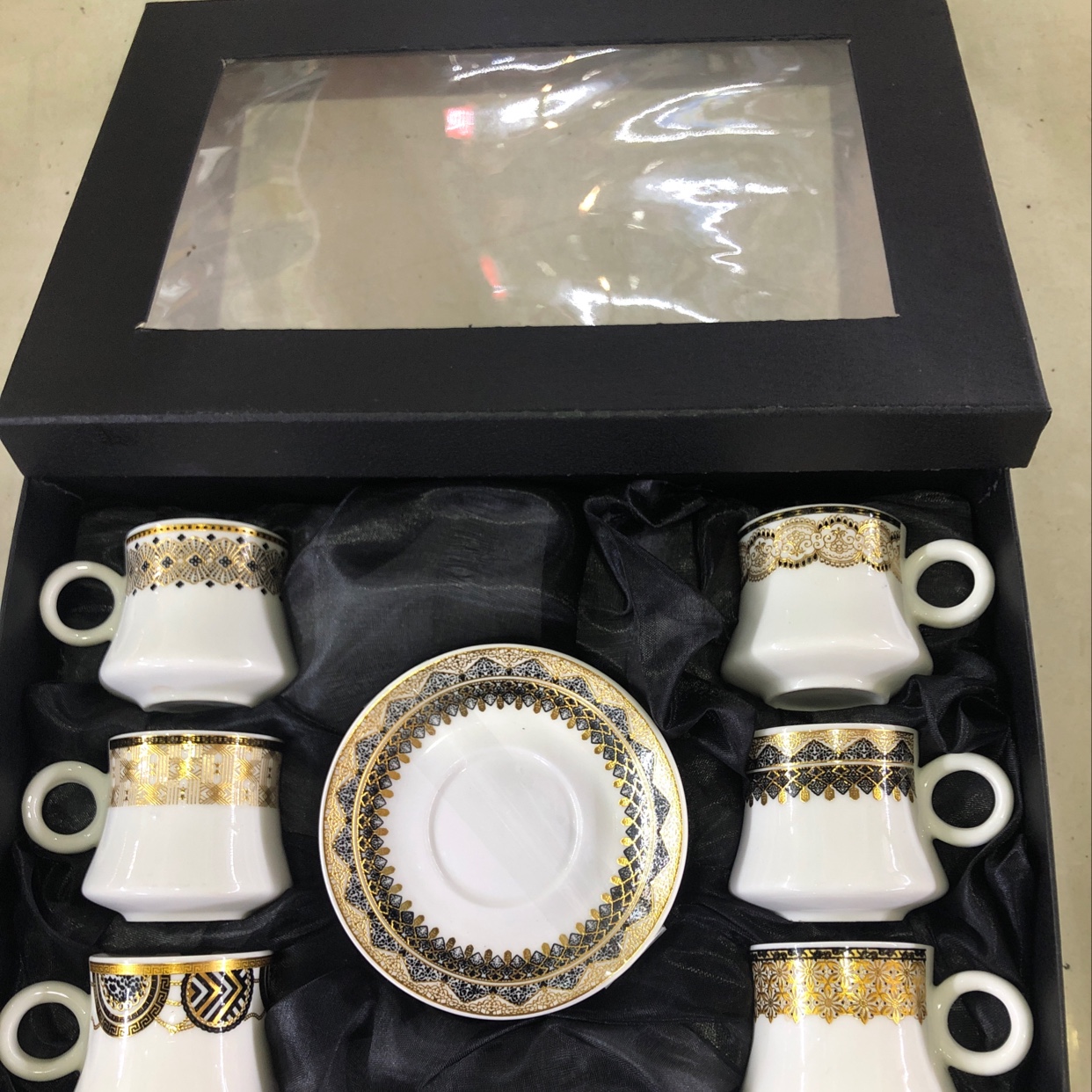 80 cc cups and saucers