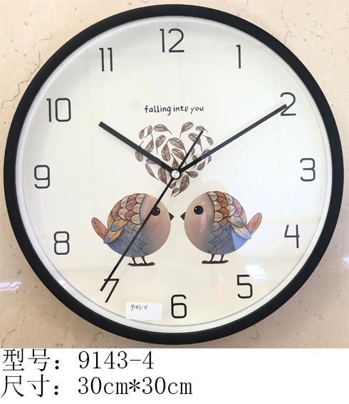 A fashionable and simple wall clock for the living room and bedroom