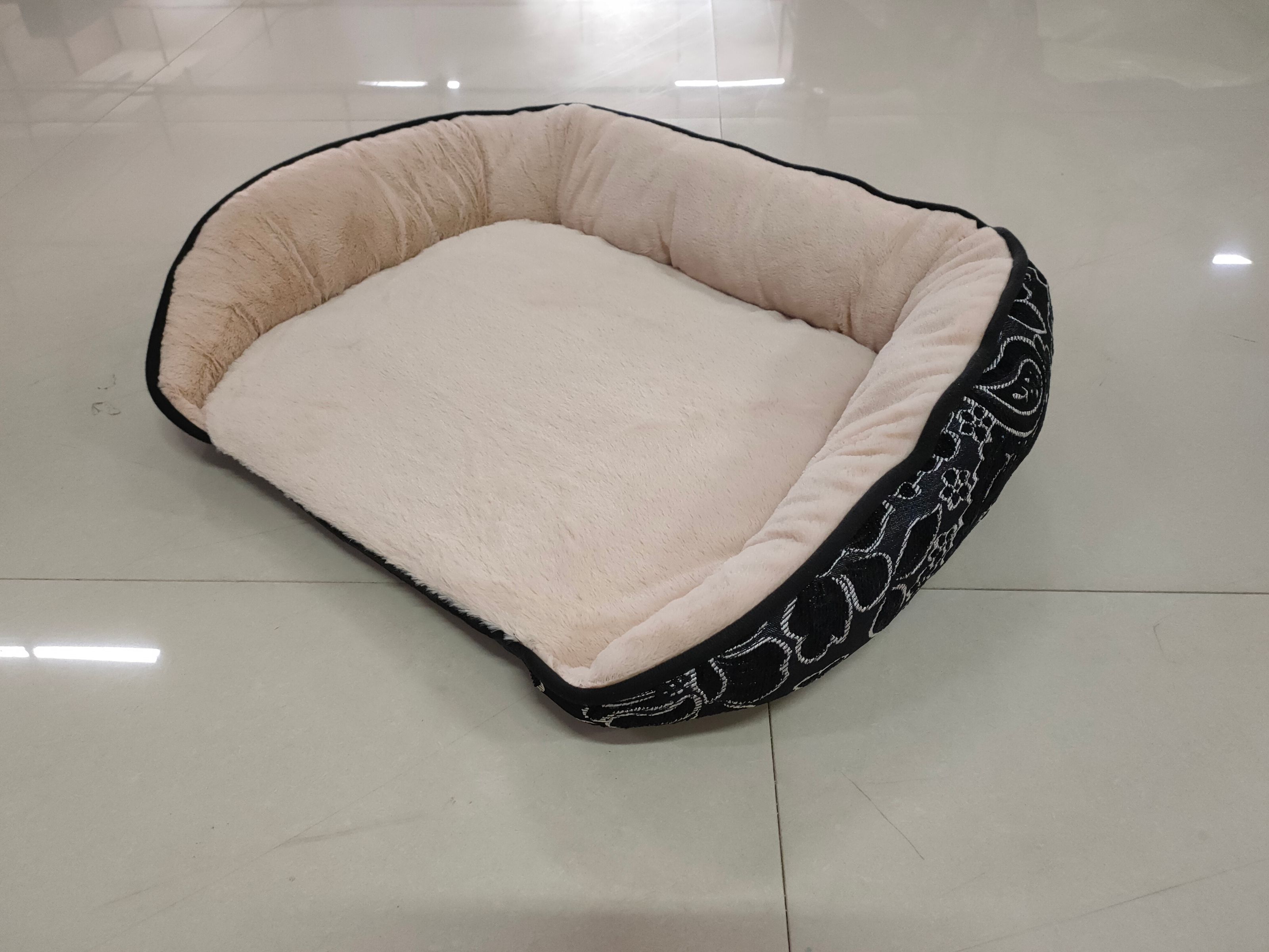 新款可拆洗四季通用小沙发猫窝泰迪贵宾等中小型犬宠物窝狗窝床垫详情图3