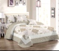 Three-piece set of color-blocked bed covers undefined