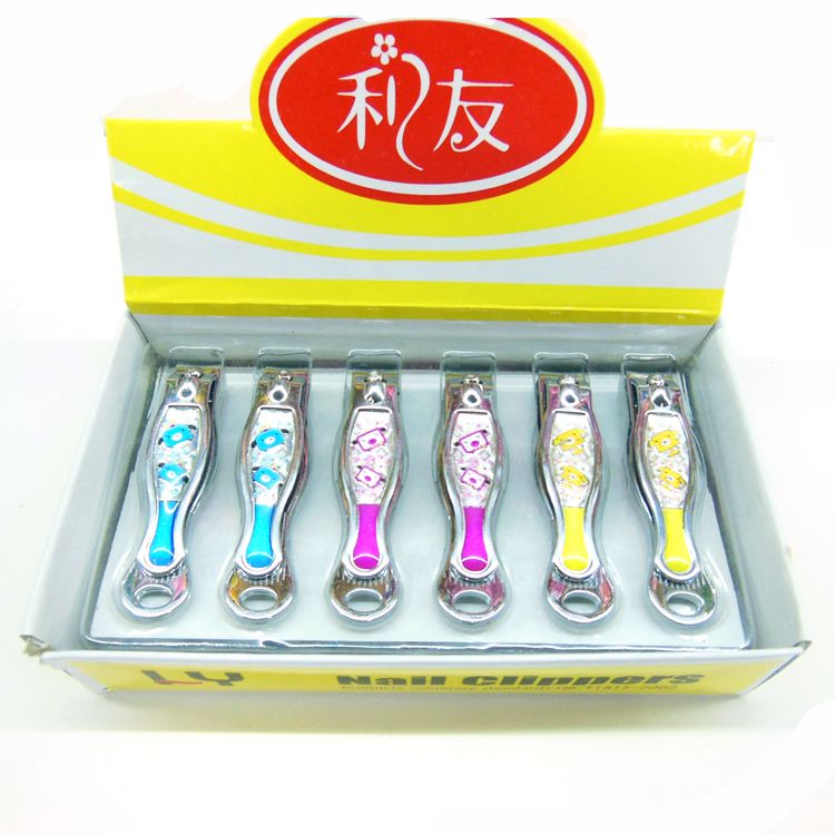 Liyou Small nail clippers, cartoon plastic nail clippers, keychains, portable nail clippers, 2-yuan store detail image 1