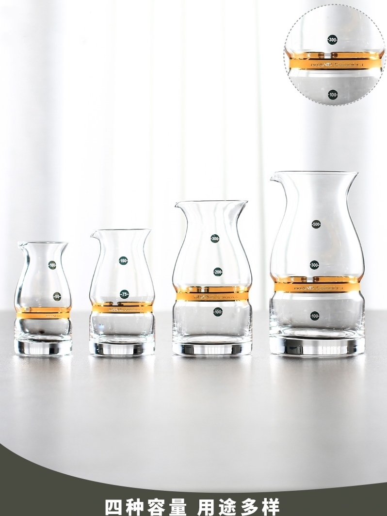 Direct sales of 100ML wine dispensers, 2-liang Baijiu wine dispensers with gold belts and gold scales, crystal wine dispensers, wine pouring vessels and wine jugs