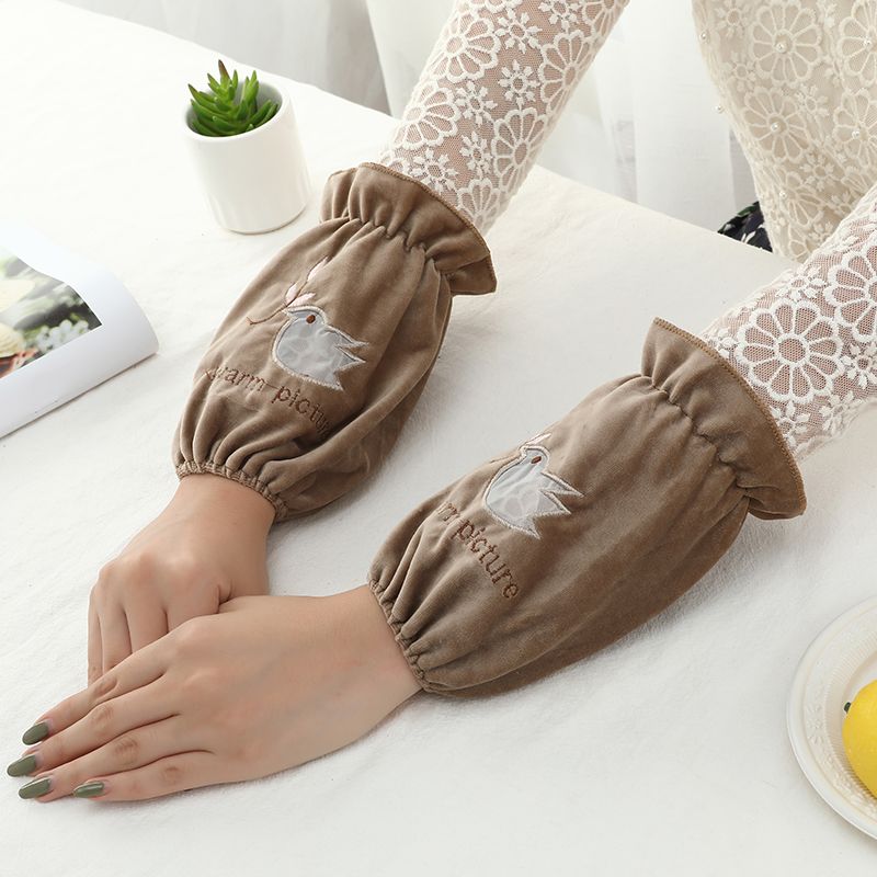 Hollow Embroidered Sleeve details Picture