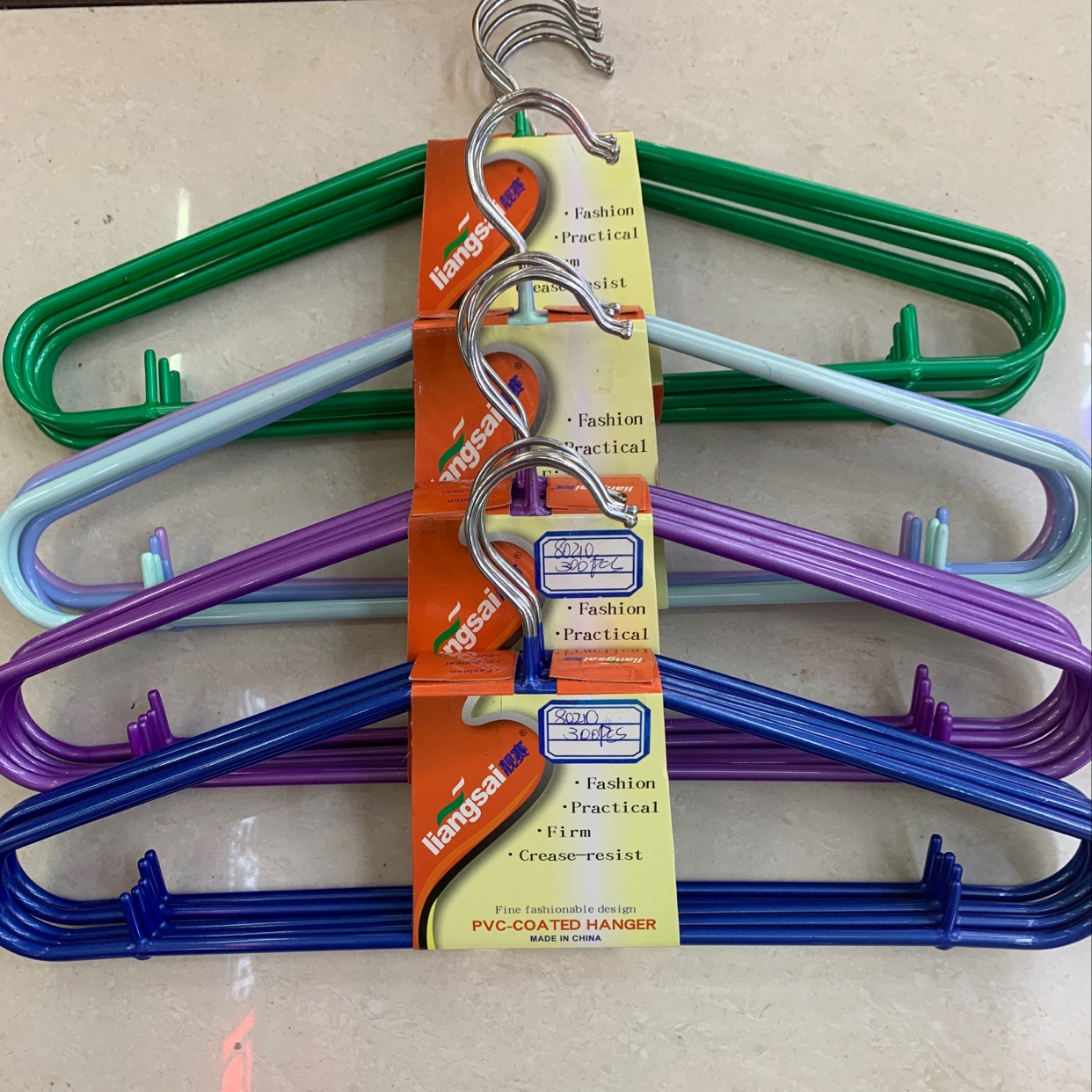 Household non-slip non-trace drying rack Clothes rack clothes hanger hanger hanger hanger non-trace drying pants rack wide shoulder drying rack