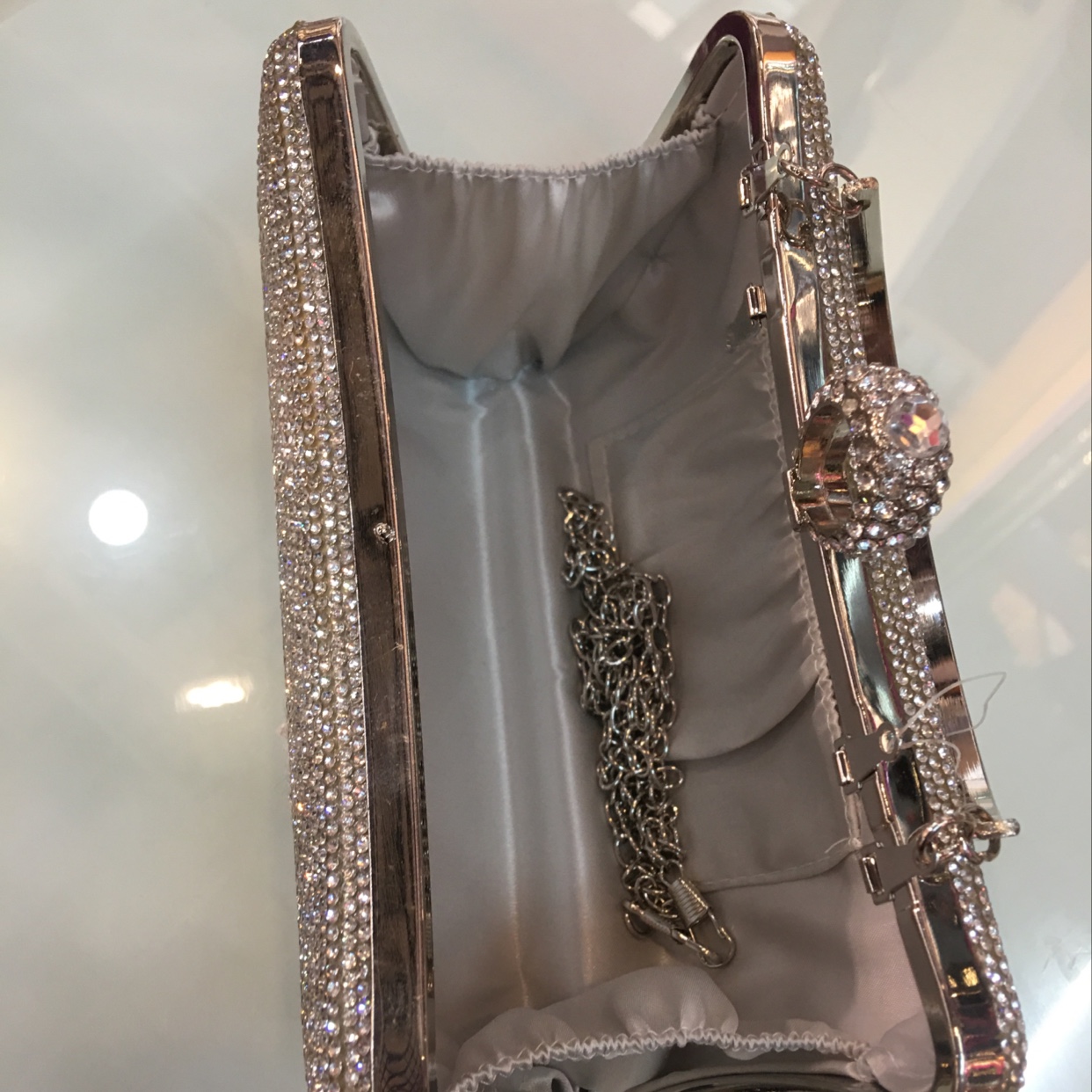 2020 Classic Vintage Elements Crystal Dinner Bag Hold Bag Shoulder Bag Hold Bag Application Scenario