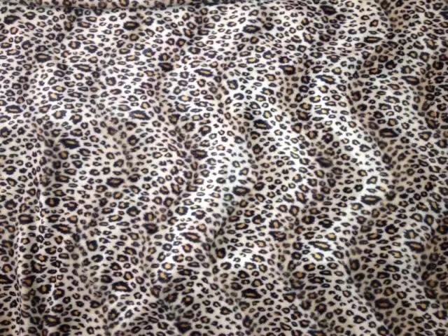 Leopard-print short plush brush bristles can be customized according to samples. Factory direct sales. New products of the season. Wholesale and retail available