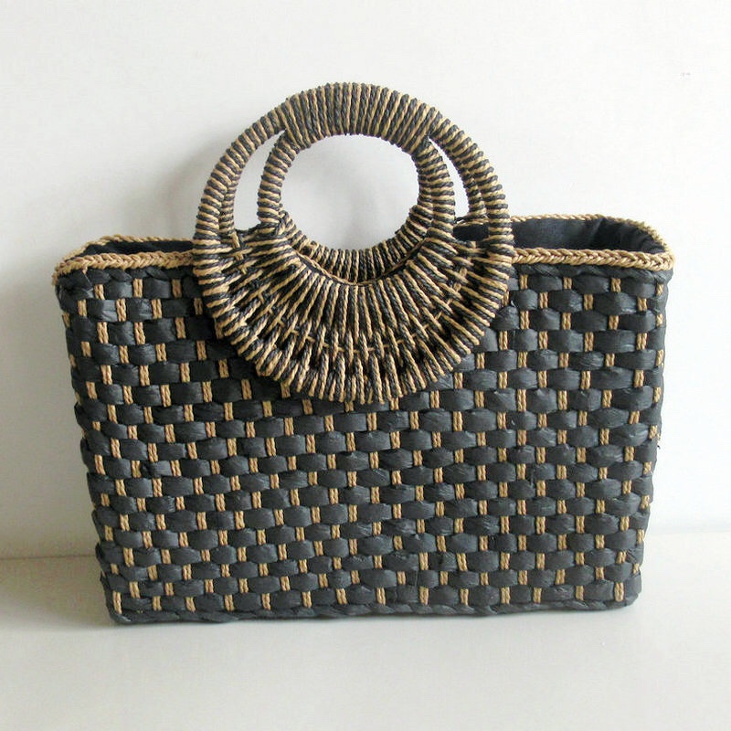 The factory direct sale new square straw plait bag braided bag big version round cake carrying bag beach bag European and American fashion women's bag thumbnail