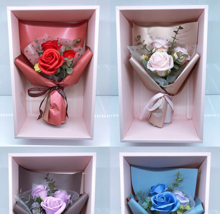 粉盒玫瑰花束造型逼真，美观，可当家居装饰品，送礼，洗手，带有香味可净化空气
